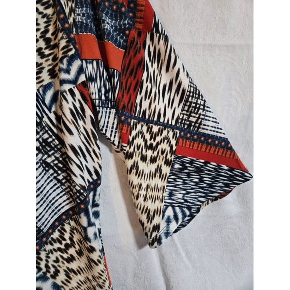 Women's CJ Banks Plus 2X Patchwork Tunic Top Navy Red - Picture 4 of 6